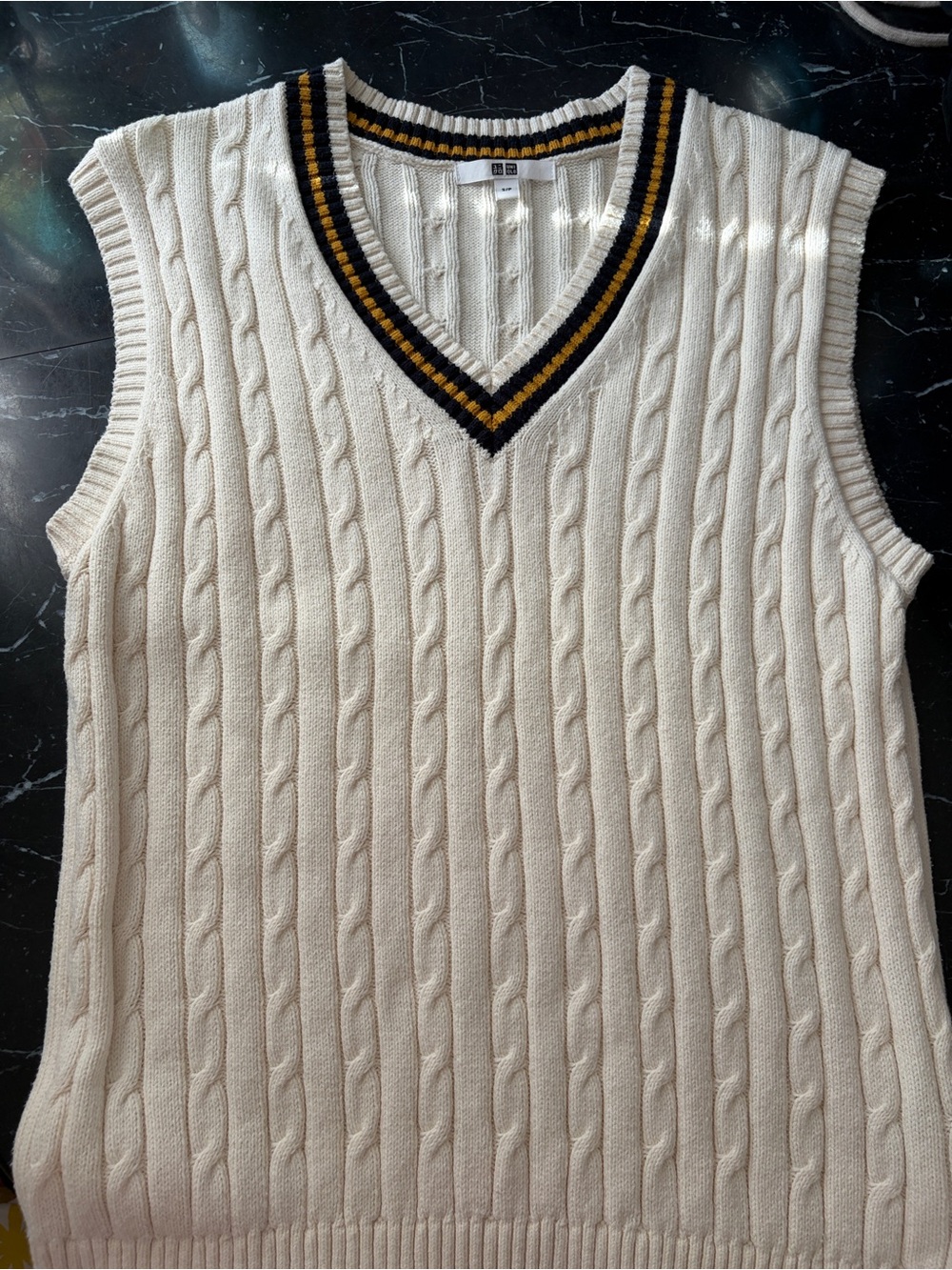 UNIQLO Cream Cable-Knit V-Neck Sweater Vest with Contrast Stripe